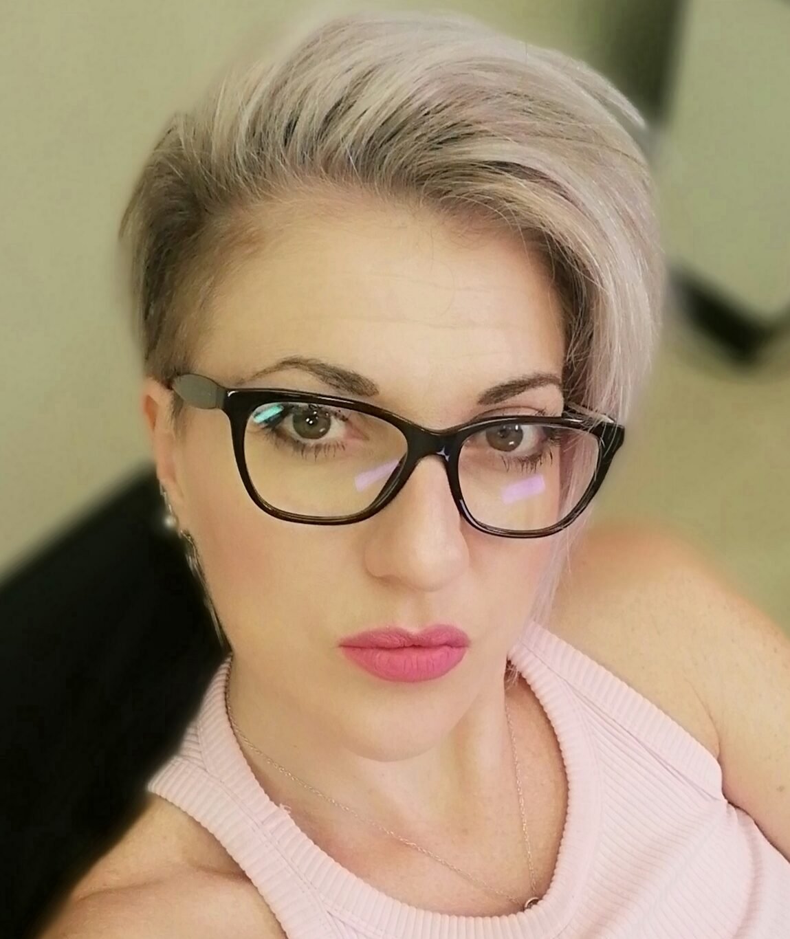 ΧΡΥΣΑ ΖΑΖΕΛΗ